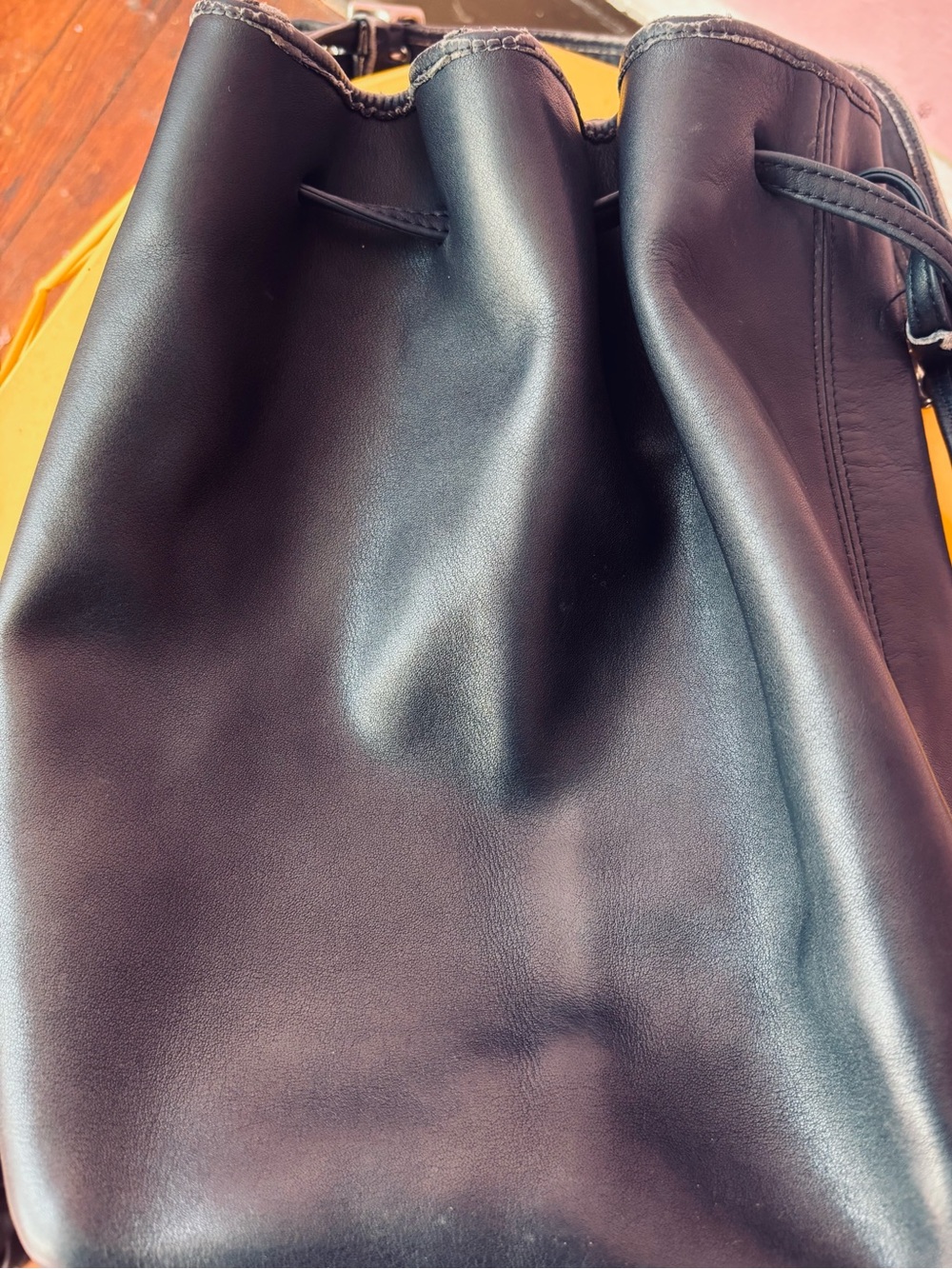 Vintage Coach Purse 9165 Legacy Black Leather Drawstring Bucket - Picture 3 of 13